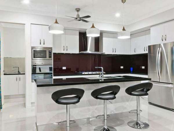 1 Cribwood Close, Mount Sheridan - Thumbnail 6