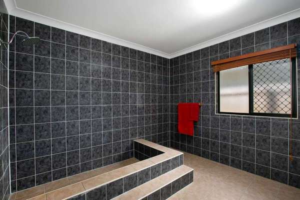 16 Alpinia Terrace, Mount Sheridan - Thumbnail 7