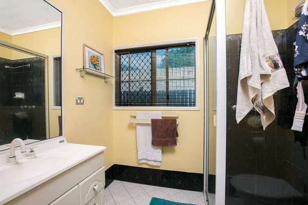 13 De Vecchi Close, Edmonton - Thumbnail 8