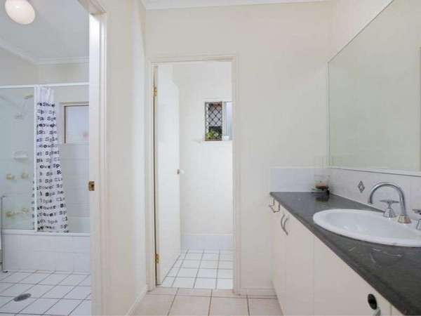 8 Scarlet Close, Mount Sheridan - Thumbnail 8