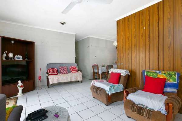 6 Kimba Close, White Rock - Thumbnail 4