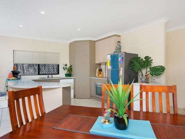 27 Monsoon Terrace, Mount Sheridan - Thumbnail 6