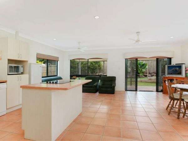 7 Blueberry Close, Mount Sheridan - Thumbnail 3
