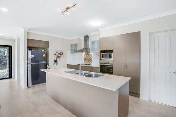 109 Irene Street, Mooroobool - Thumbnail 5