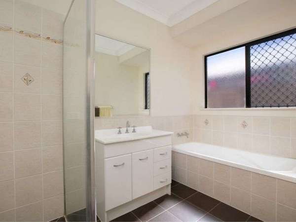 1 Monsoon Terrace, Mount Sheridan - Thumbnail 8