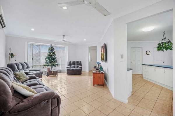 40 Foxtail Street, Mount Sheridan - Thumbnail 3