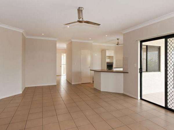13 Bambusa Terrace, Mount Sheridan - Thumbnail 3