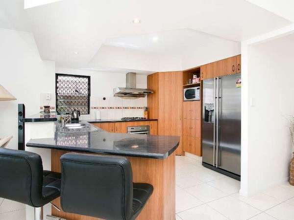1 Bambusa Terrace, Mount Sheridan - Thumbnail 5