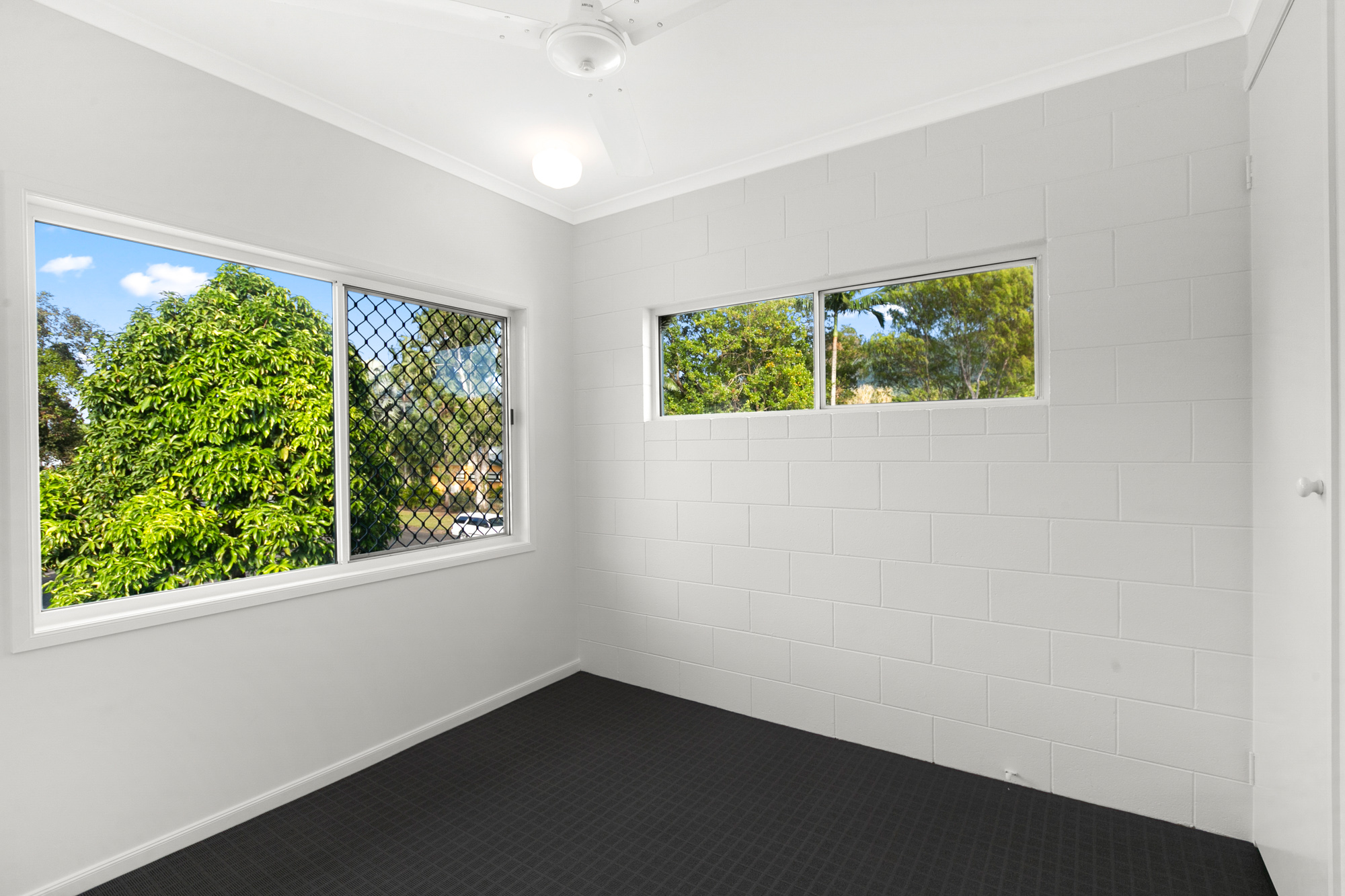 1/4 Atlantic Close, White Rock - Thumbnail 7