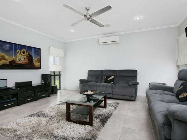 11 Greenvale Close, Smithfield - Thumbnail 6