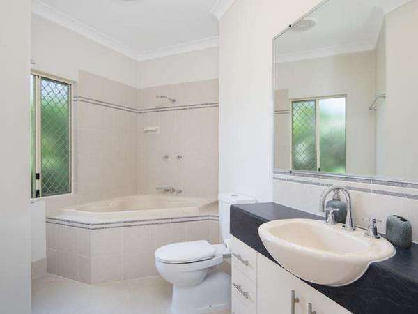 12 Matisia Close, Mount Sheridan - Thumbnail 8