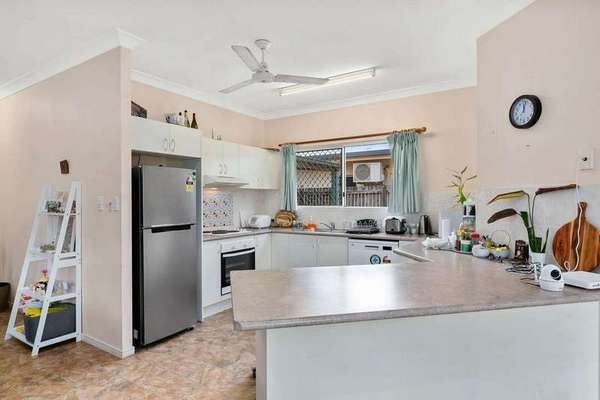 45 Amazon Close, Mount Sheridan - Thumbnail 3