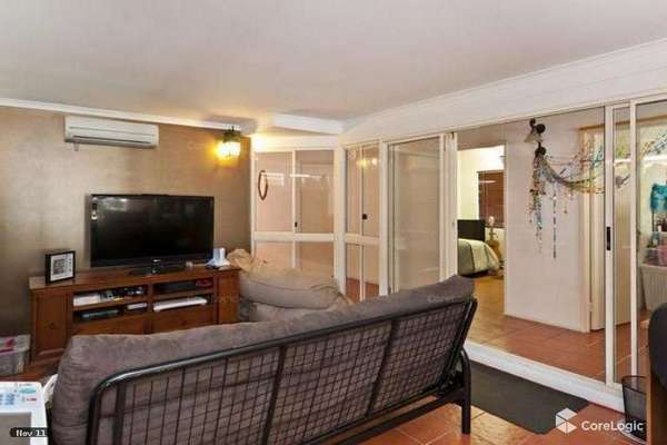 10 Candlenut Close, Mount Sheridan - Thumbnail 6