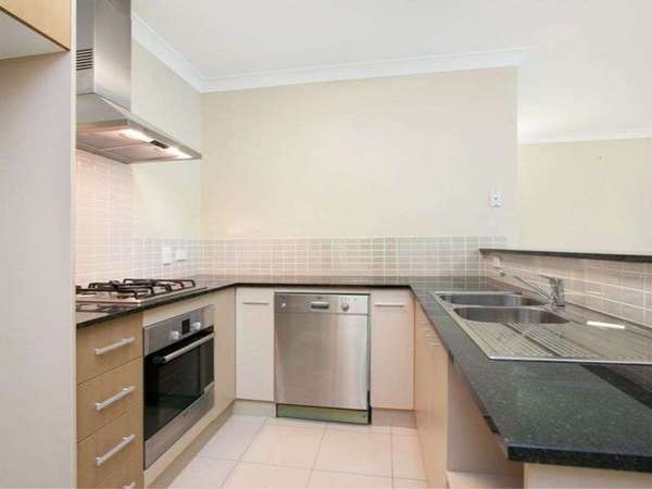 829/12 Gregory Street, Westcourt - Thumbnail 2