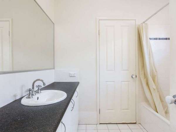 11 Lakefield Street, Mount Sheridan - Thumbnail 7