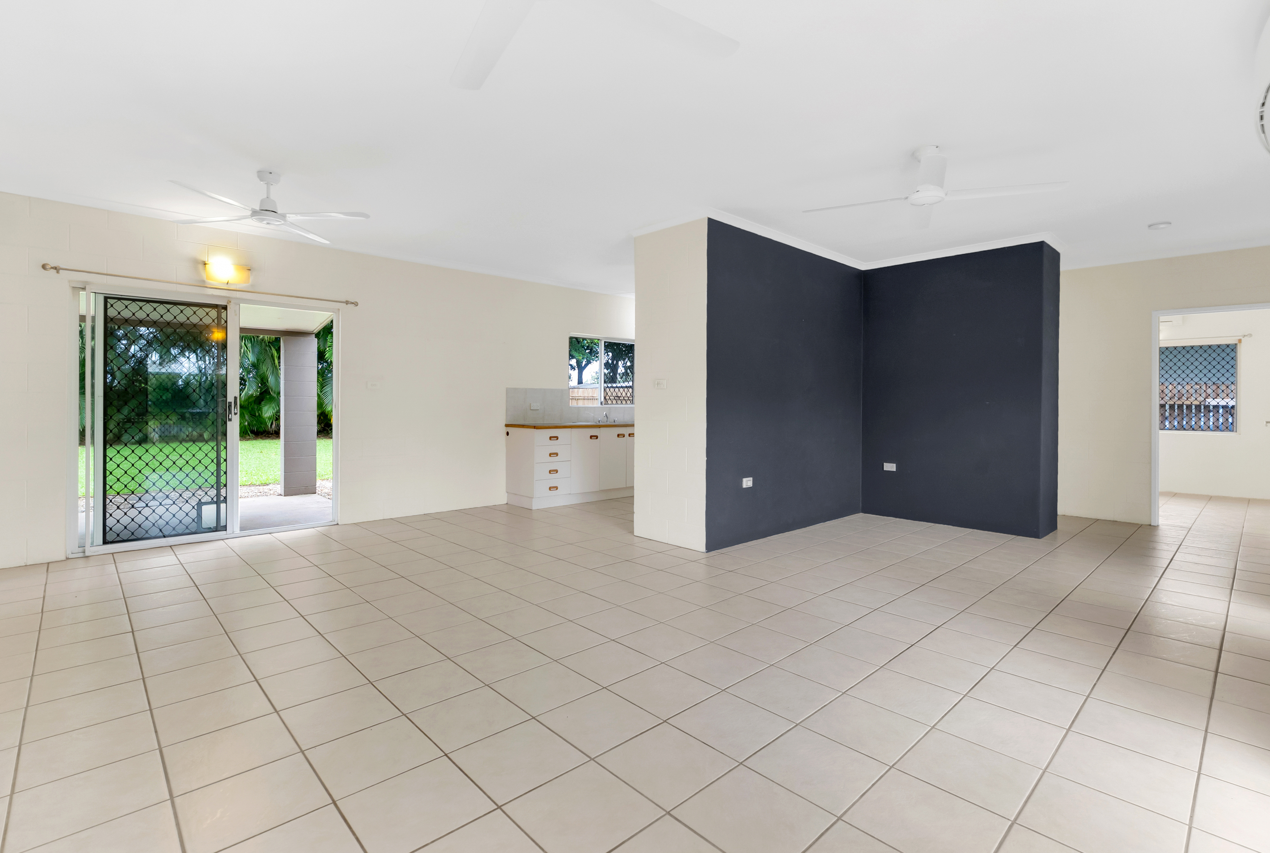 52 Trafalgar Road, Mount Sheridan - Thumbnail 3