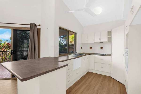 81 Callum Street, Mooroobool - Thumbnail 3