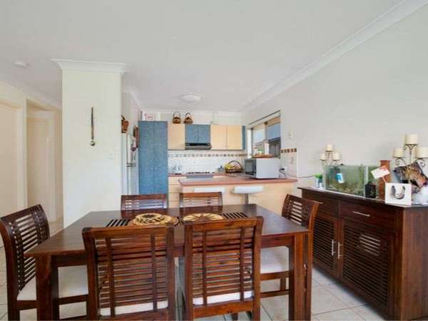 37 Kendall Street, Mount Sheridan - Thumbnail 3