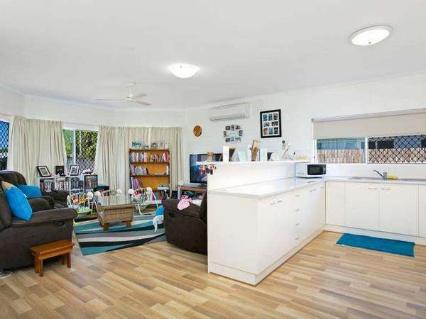 6 Glenrowan Street, White Rock - Thumbnail 3