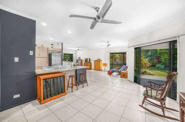 14 Coolamon Terrace, Mount Sheridan - Thumbnail 6