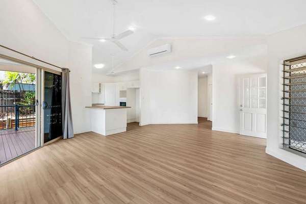 81 Callum Street, Mooroobool - Thumbnail 4