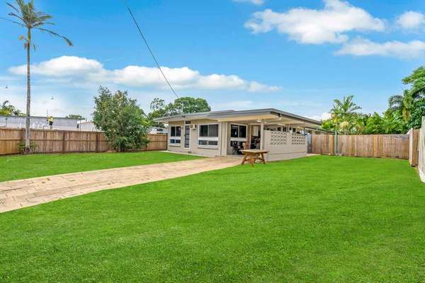 1 Perkins Street, Manoora - Thumbnail 8