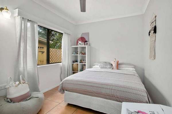 5 Carmel Close, Woree - Thumbnail 8