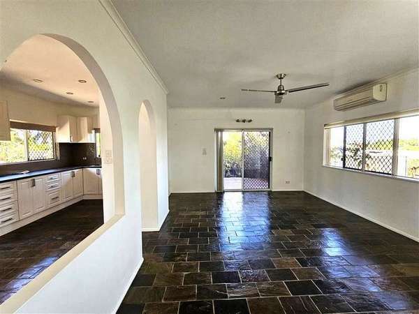 22 Malabar Street, Mount Sheridan - Thumbnail 3