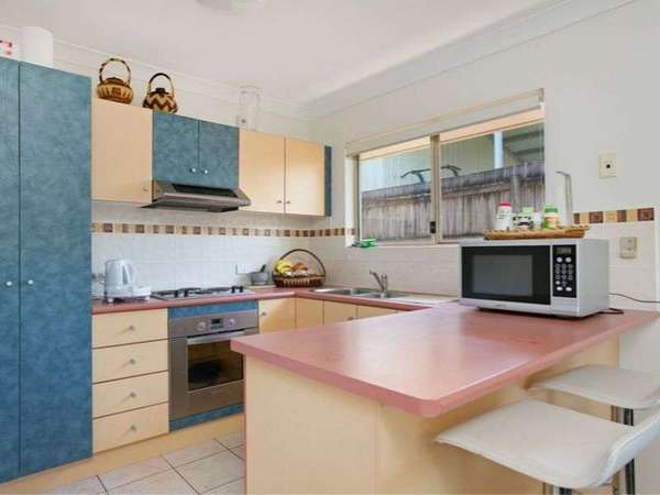 37 Kendall Street, Mount Sheridan - Thumbnail 2