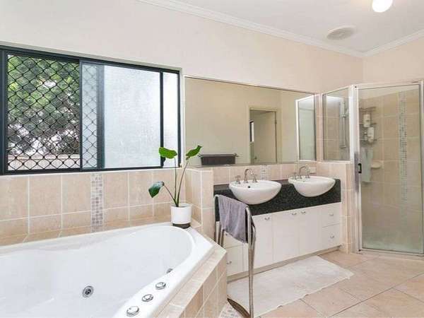 24 Bambusa Terrace, Mount Sheridan - Thumbnail 6