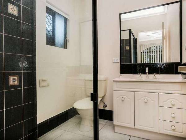 19 Oakblue Drive, Mount Sheridan - Thumbnail 7