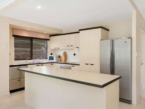 4 Kendall Street, Mount Sheridan - Thumbnail 2