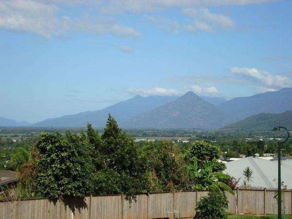 39 Lacewing Drive, Mount Sheridan - Thumbnail 3