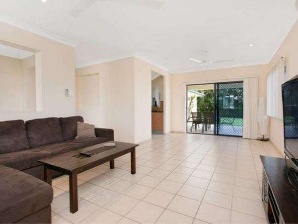 14 Rosella Close, Mount Sheridan - Thumbnail 6