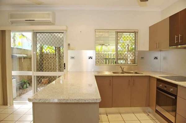 6/33 Balaclava Road, Earlville - Thumbnail 3