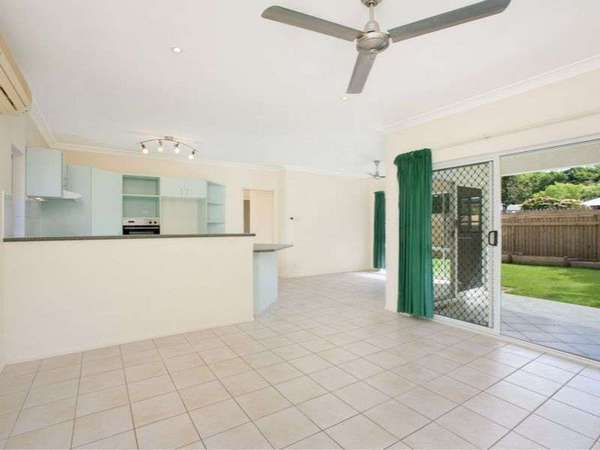 4 Alpinia Terrace, Mount Sheridan - Thumbnail 7
