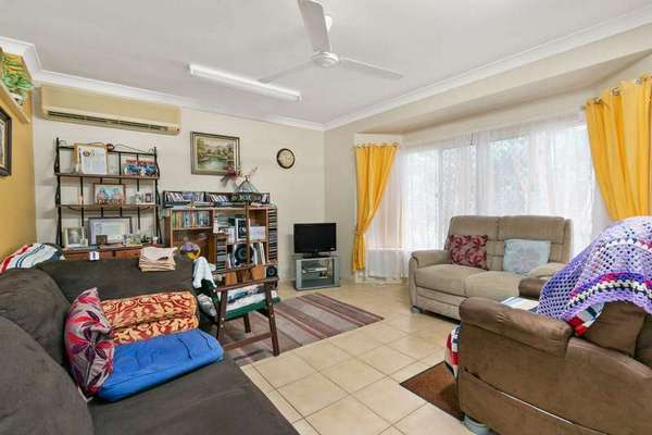 9 Fishtail Close, Mount Sheridan - Thumbnail 2