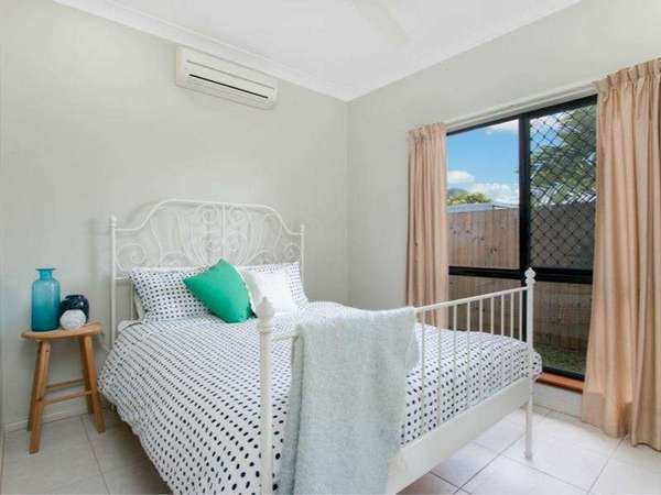 24 Timberlea Drive East, Bentley Park - Thumbnail 7