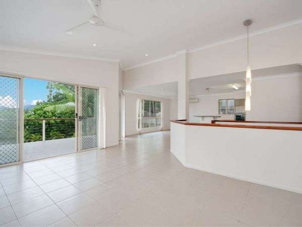 13 Claridge Close, Mount Sheridan - Thumbnail 4