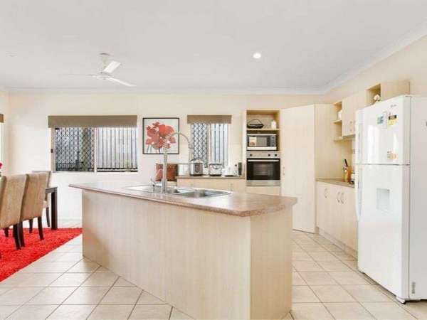 15 Manilla Close, Mount Sheridan - Thumbnail 3