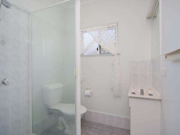 14 Boonaree Close, Mount Sheridan - Thumbnail 6