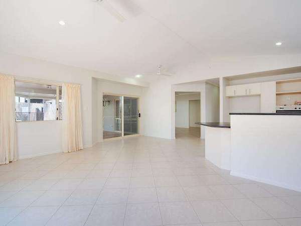 12 Matisia Close, Mount Sheridan - Thumbnail 7
