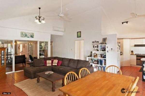 10 Candlenut Close, Mount Sheridan - Thumbnail 3