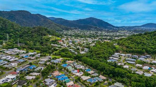 35 Alpinia Terrace, Mount Sheridan - Thumbnail 6