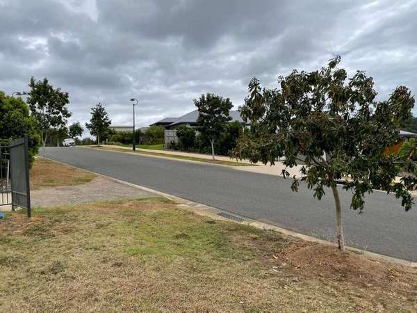 45 Treetop Drive, Mount Sheridan - Thumbnail 8