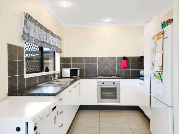 18 Pascoe Close, Mount Sheridan - Thumbnail 2