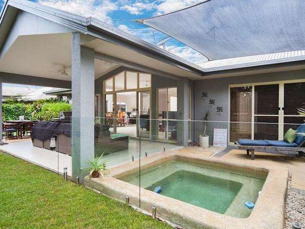 15 Archer Close, Mount Sheridan - Thumbnail 2