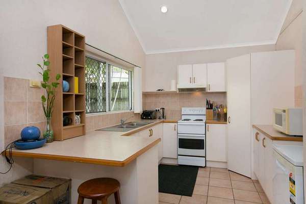 30 Butterfly Close, Mount Sheridan - Thumbnail 3