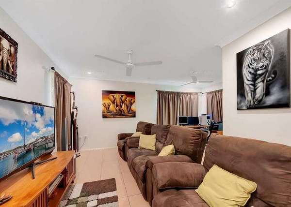 24 Goldberg Close, White Rock - Thumbnail 3