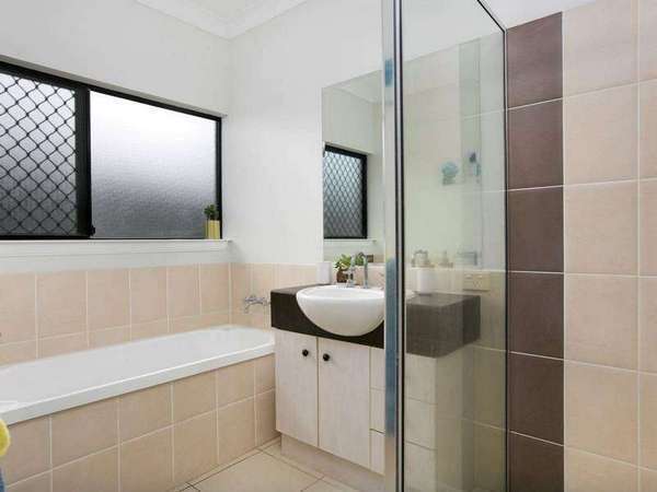 22 Coolamon Terrace, Mount Sheridan - Thumbnail 6